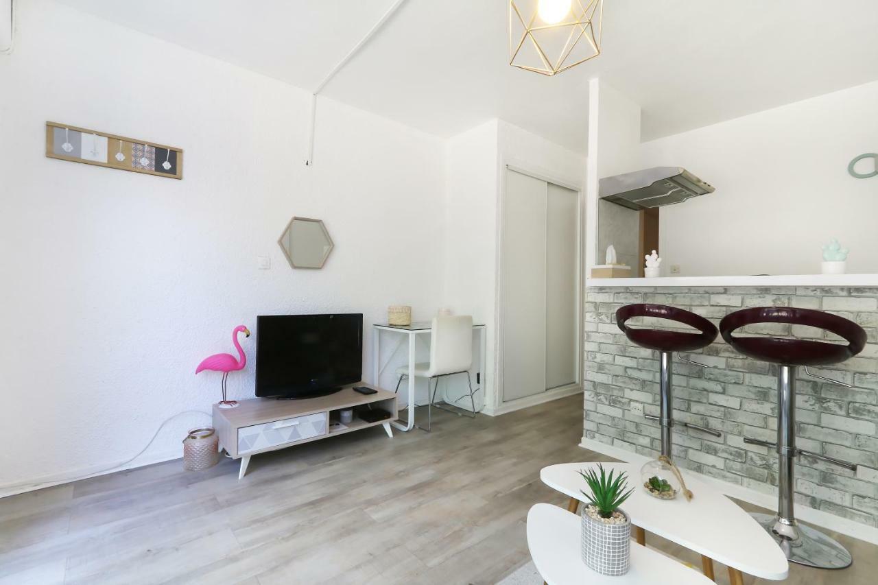 L Escapade, Wifi, Parking, Netflix, Appart 2pers * Montpellier